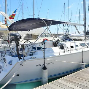  Botel Velero Babu